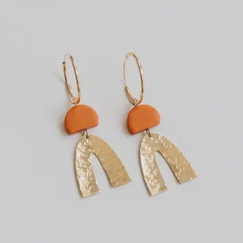 Pepper Earring arc hoop Grace