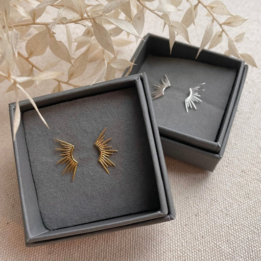 LN Earrings sun ray studs