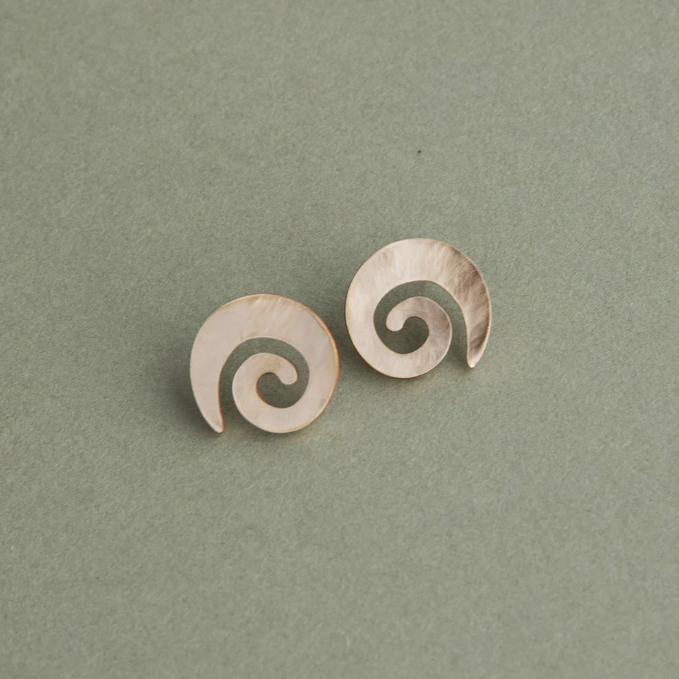 Pepper Earrings swirl Studs