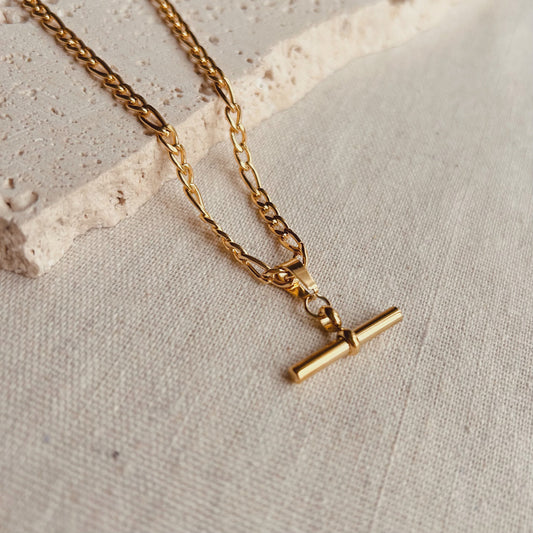 LN Necklace bar pendant