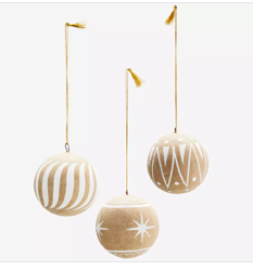 MS Xmas Bauble brown paper white pattern