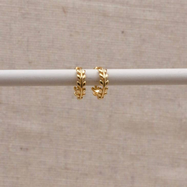 LN Earrings Laurel Huggie Hoops