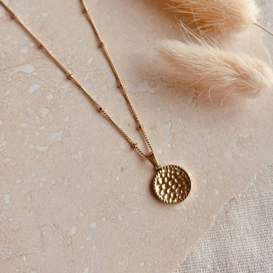 LN Necklace Hammered Coin Gold
