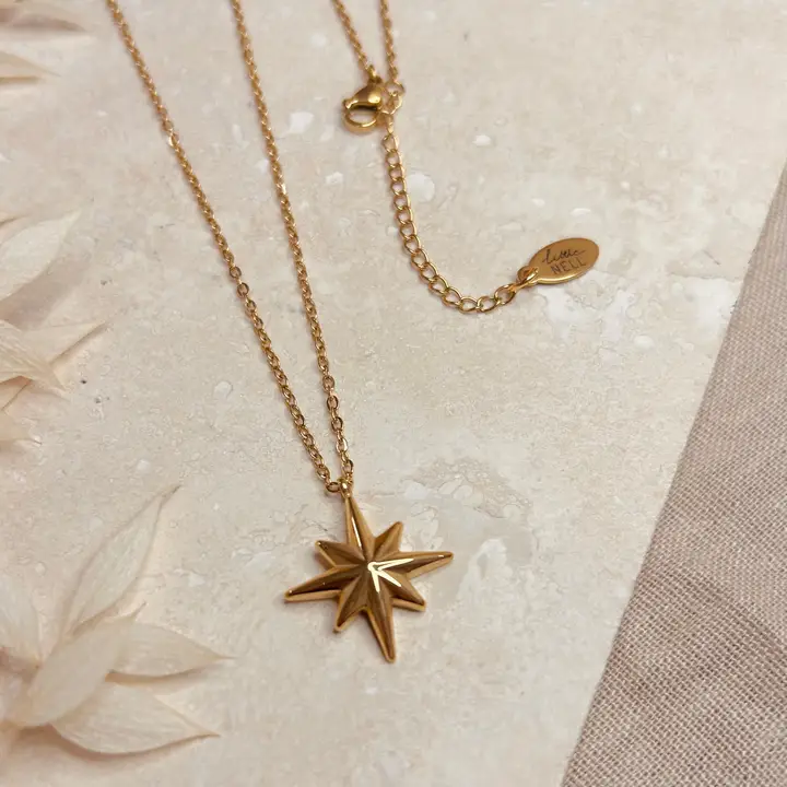 LN Necklace star pendant