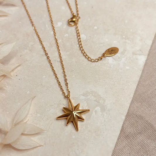LN Necklace star pendant